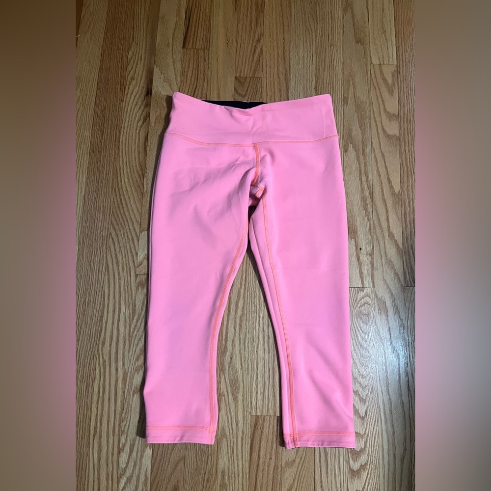 Lululemon Reversible Crop Leggings Size 6